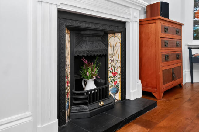 4 bed Terraced for sale Image 4