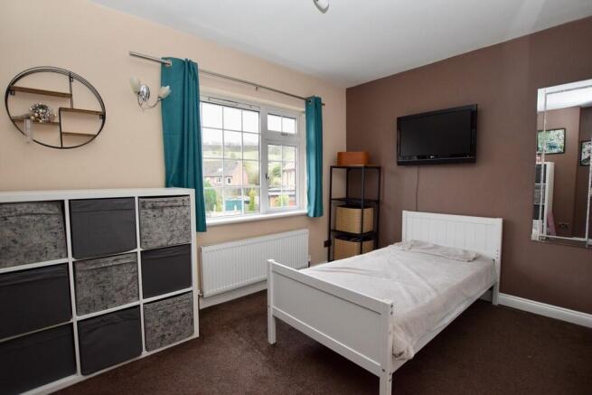 3 bed Semi-Detached for sale Image 7
