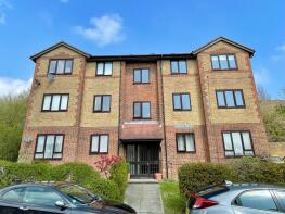 8, Magpie Lodge, Mayfield Avenue, Dover CT16 2QS