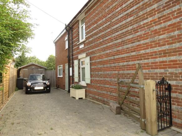 Photo 13