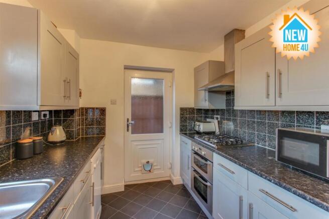 KITCHEN: