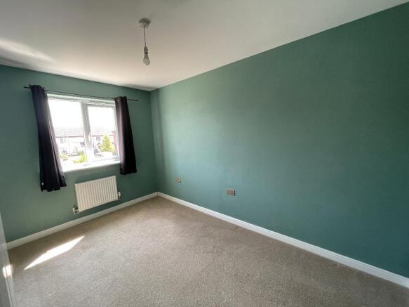 4 bed Detached for sale Image 11
