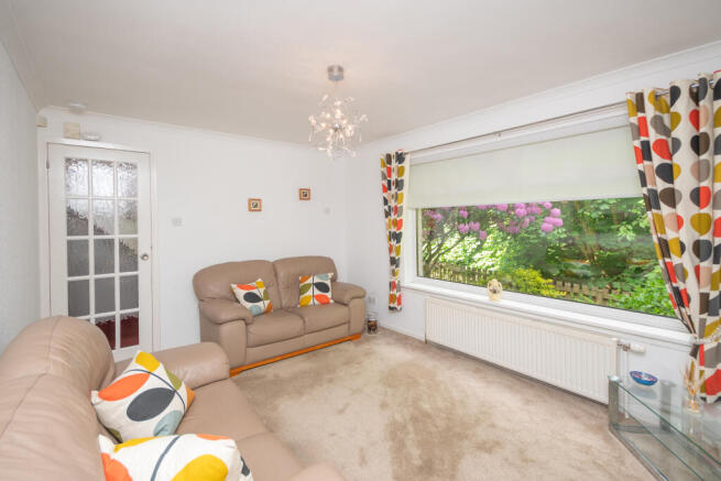 12 Corrie View, Westfield, Cumbernauld, North Lanarkshire photo 4
