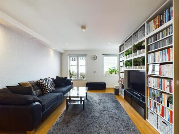 Kitchen/Living Area