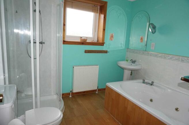 Grimisdale - bathroom.JPG