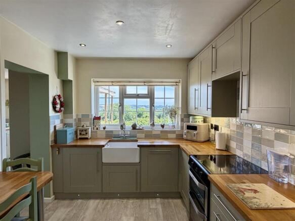 Kitchen.JPEG