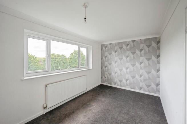 2 bed Semi-Detached for sale Image 11
