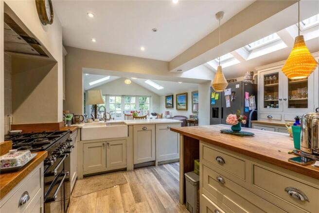Kitchen/Dining