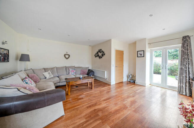 1420611-4-69a0517...