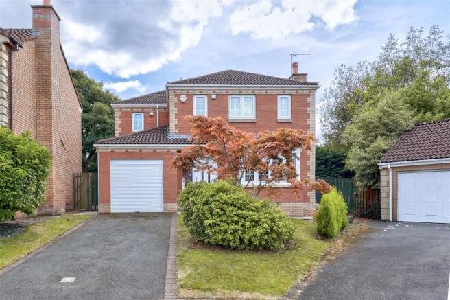 17 Parklands Way