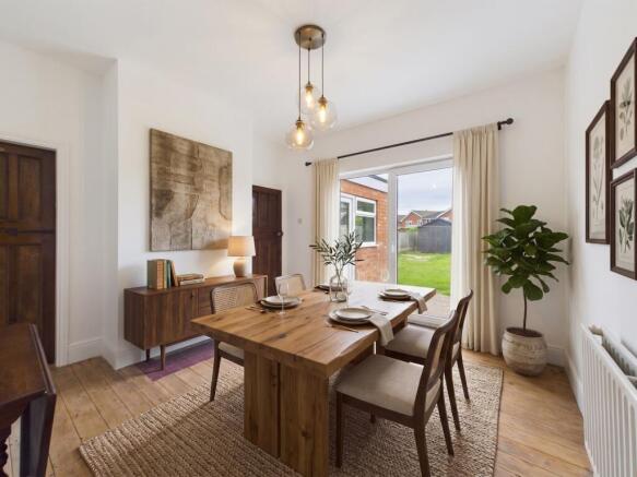 Dining Room (Virtually Furnished)