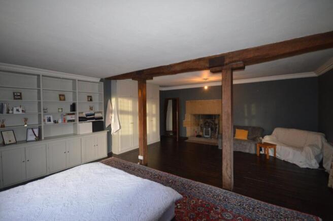 5 bed House to rent Image 8