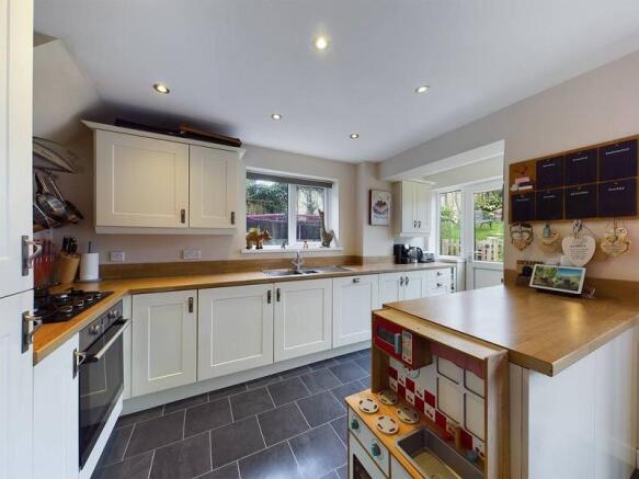 Open Plan Kitchen/Dining Area