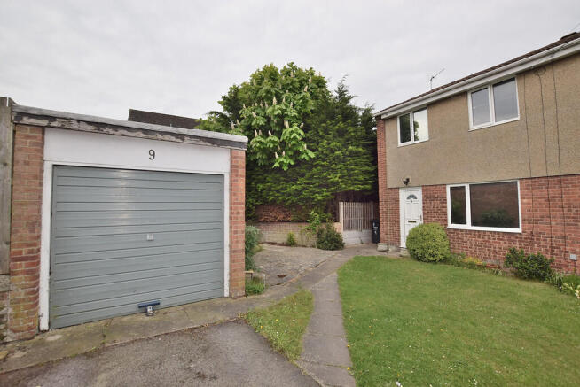 3 bed Semi-Detached for sale Image 10