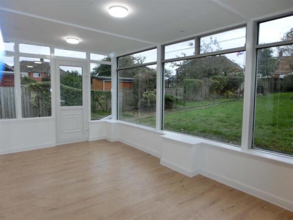 Heath Road 9 Conservatory.jpg