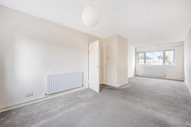 Sitting/Dining Room