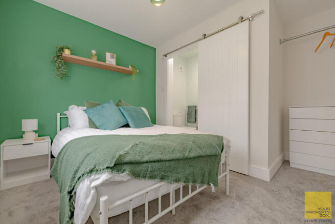 13GreenfordGardens-4