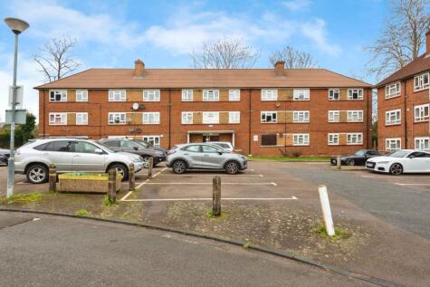 Gap Road, London, SW19