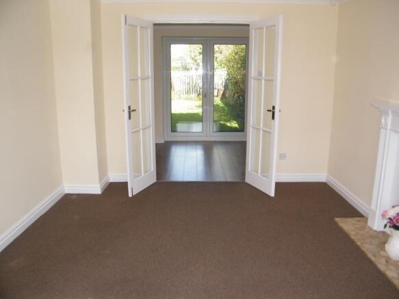 Lounge/Dining Room