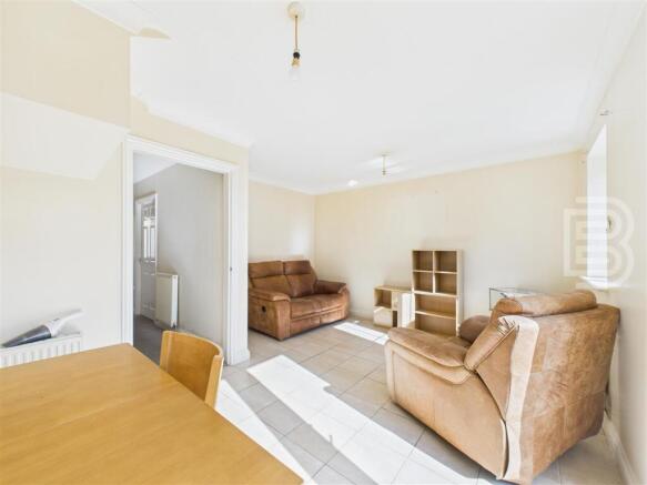 Lounge Diner (1).jpg