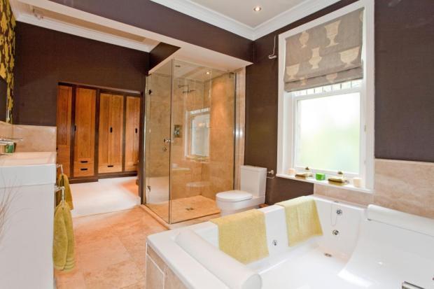 Master En-Suite