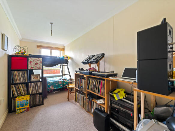 Photo 15