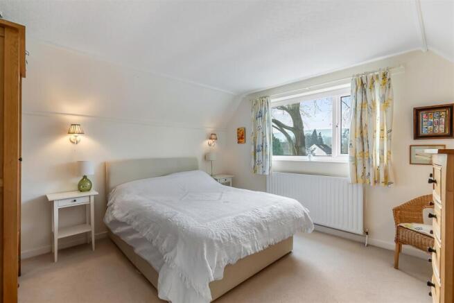 3 bed Detached for sale Image 8