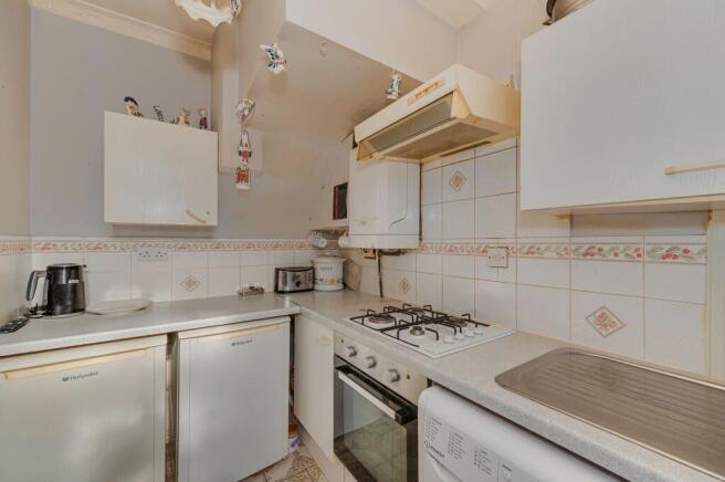 KITCHEN, DINER AND LIVING ROOM