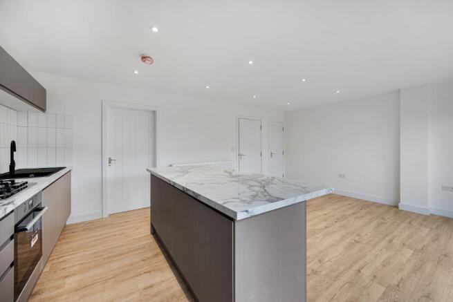 Tynwald Crescent, Widnes, WA8 9AN photo 4