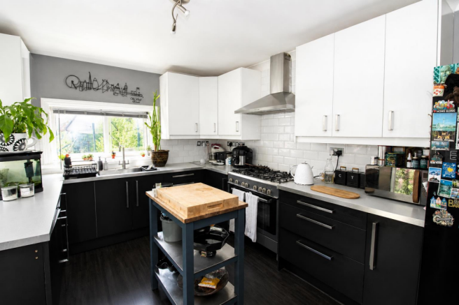 Kitchen area.png