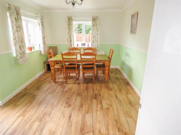 Dining Room.JPG