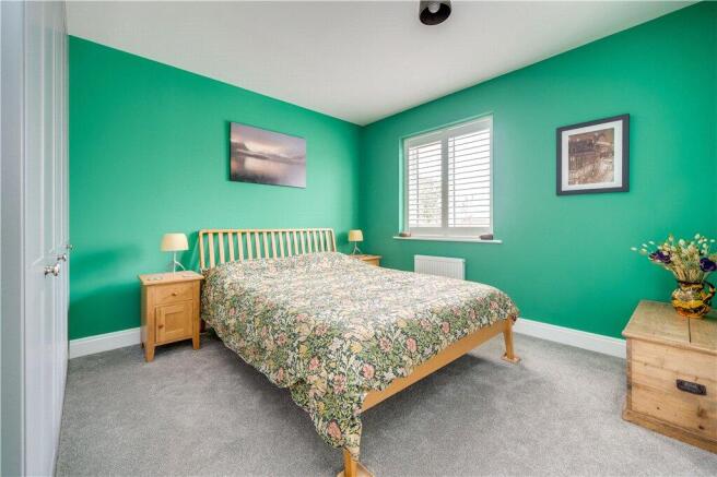 5 bed Detached for sale Image 10