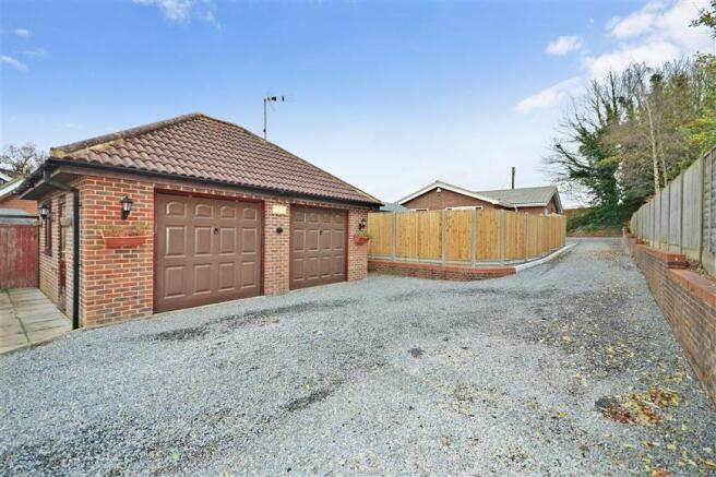 Driveway/Parking