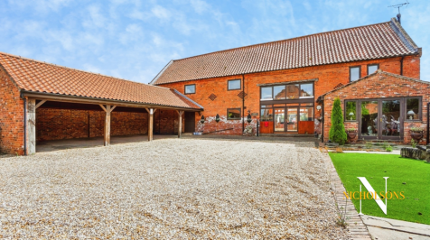 A 2700 sq.ft Barn Conversion with a quadruple bay cart barn on Meeting House Lane, South Leverton