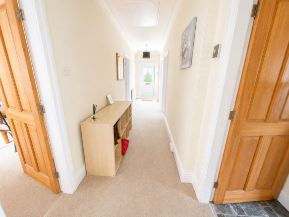 2 bed Bungalow for sale Image 9