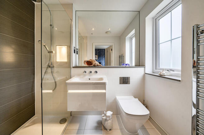 1438717-17-69e0e4...