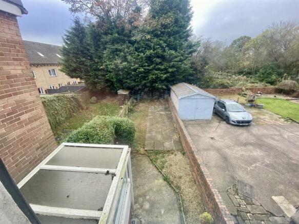 Bramleys Estate Agents - Greenside Road - Mirfield