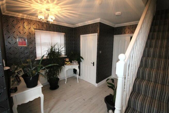 214 Low Grange Ave-Hall.JPG