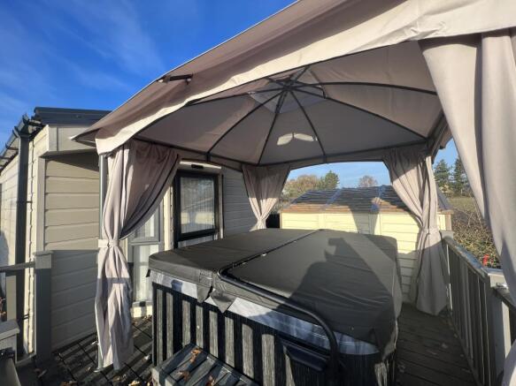 1EBD2DF6-164B-4923-BB1A-EF218E664594