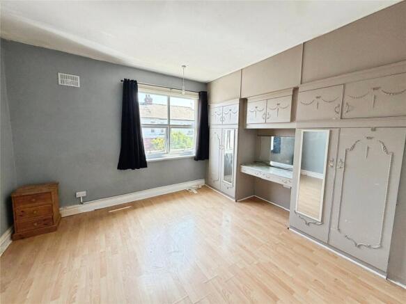 3 bed Terraced for sale Image 5