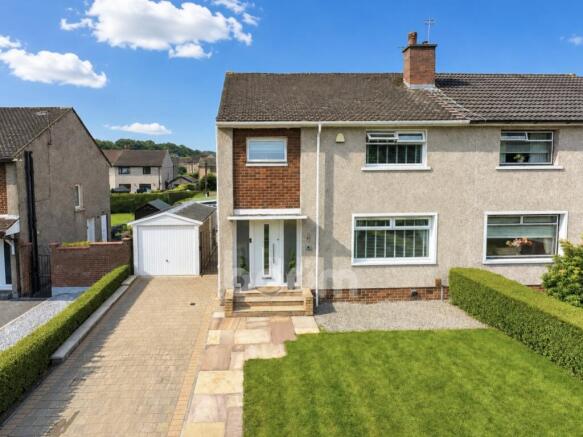 BROOM TERRACE JOHNSTONE FRONT OF HOUSE IMAGE 2