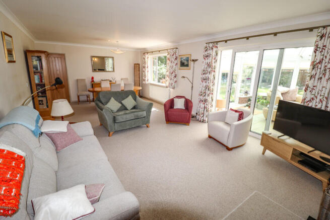 St Helens Road, Hayling Island photo 4