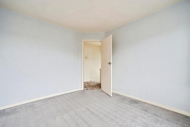3 bed Semi-Detached for sale Image 10