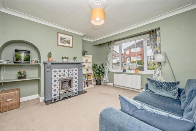 Living Room: