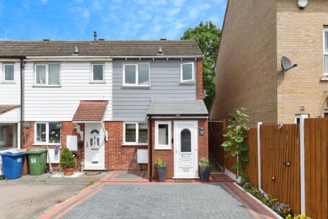 Wood Avenue, Purfleet-on-thames, RM19