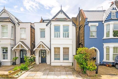 Wellesley Road, Chiswick