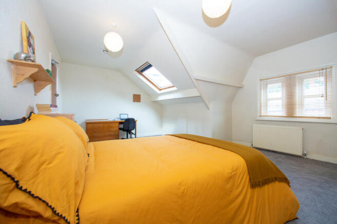 8 bed Terraced to rent Image 9