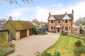 Oakdene, School Lane, Burghfield Common, Reading RG7 3ES