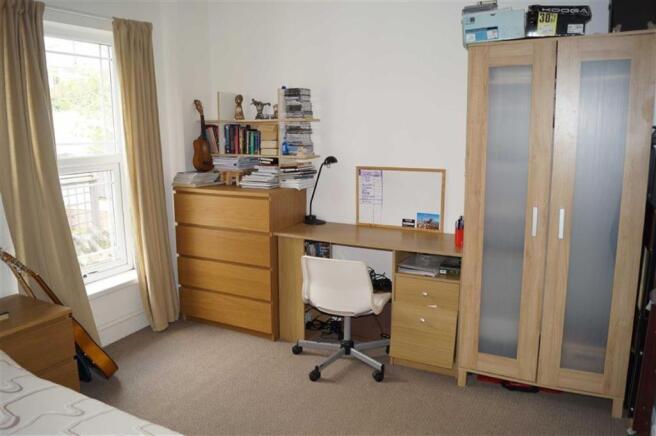 BEDROOM 3 (DOUBLE)