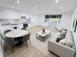 Flat A, 37, Eastlake Road, London SE5 9QJ
